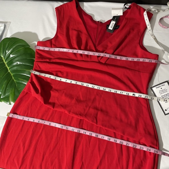 NWT Betsy & Adam [ PLUS size 22W‎ ] Sweetheart V Neck Ruched Gown Red - Picture 12 of 12